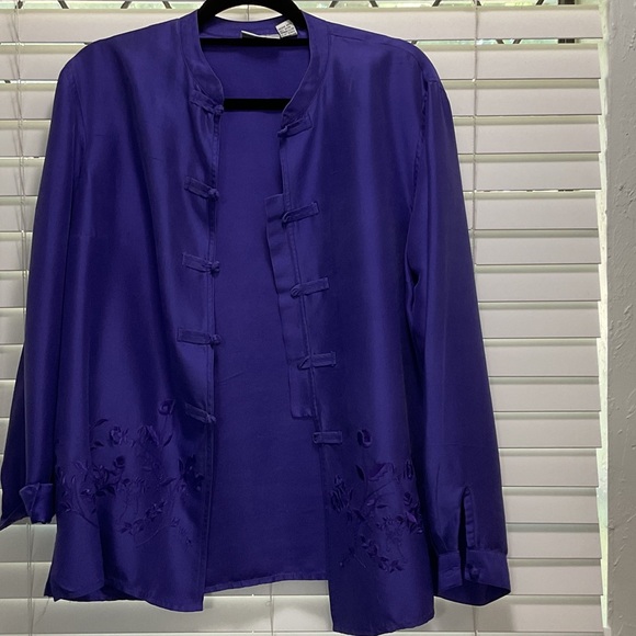 Chico's Tops - 100% Silk Chico's Vibrant Purple vintage Asian inspired embroidered blouse